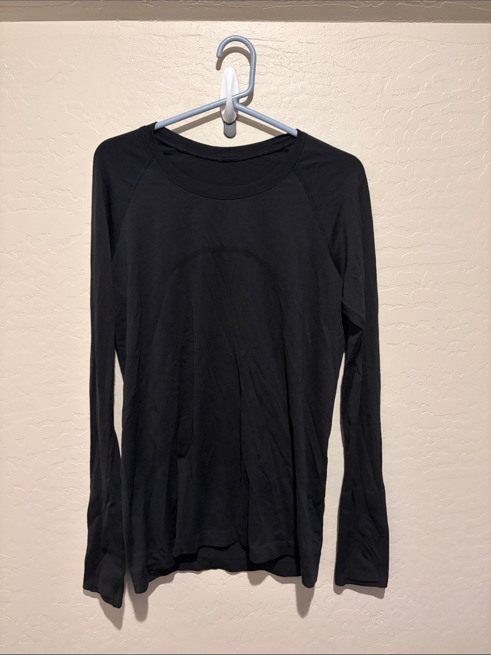 lululemon athletica Black Long-Sleeve Crew Top